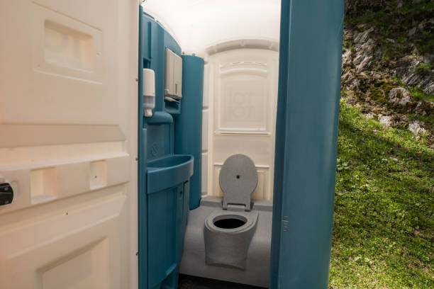 Best Portable restroom trailer rental  in Omao, HI