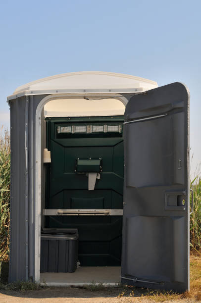 Best Portable restroom trailer rental  in Omao, HI